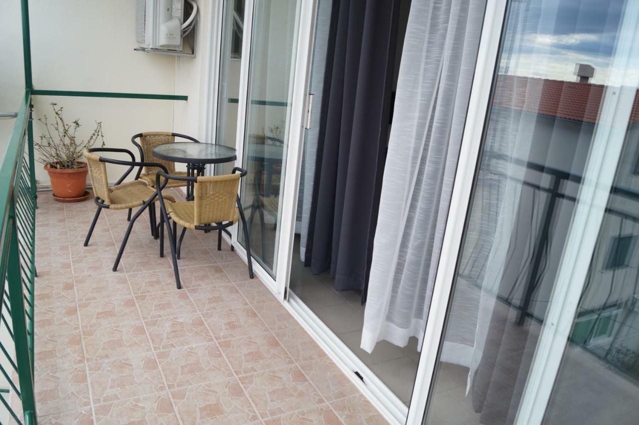 Apartments Mario With Private Parking Makarska Kültér fotó
