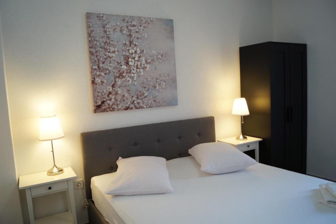 Apartments Mario With Private Parking Makarska Kültér fotó